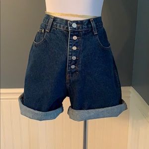 Vintage 90’s Jeanjer Hi Rise Button Fly Mom Shorts Size 11